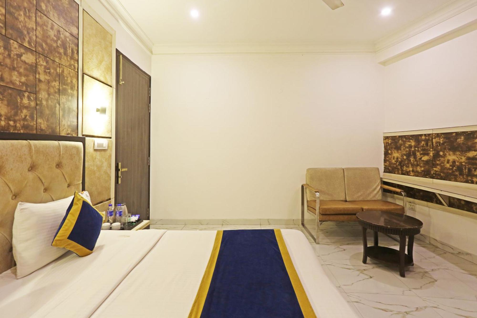 The Almora Residency - Complimentary Airport Trasnfer Hotel New Delhi Bagian luar foto
