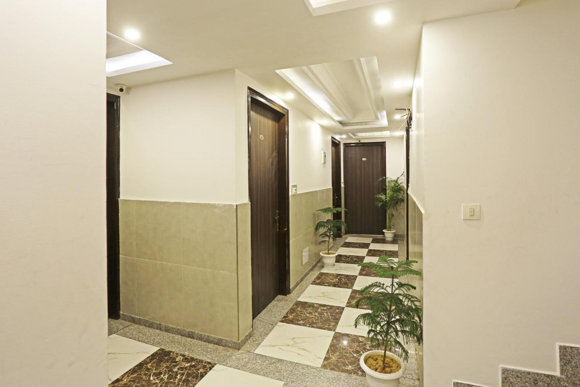 The Almora Residency - Complimentary Airport Trasnfer Hotel New Delhi Bagian luar foto